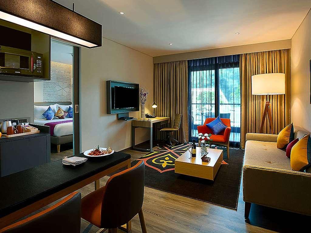 Grand Mercure Mysore - An Accor Brand Rom bilde A typical suite at the hotel