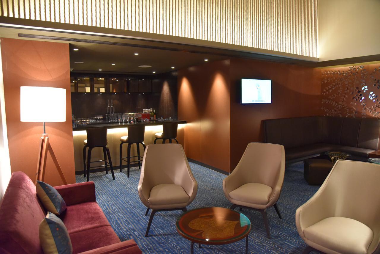 Grand Mercure Mysore - An Accor Brand Eksteriør bilde The lounge at the airport